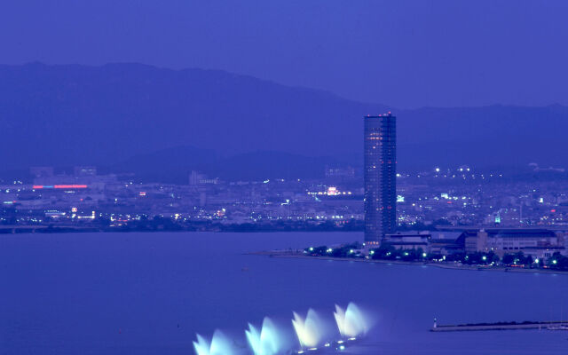 Lake Biwa Otsu Prince Hotel