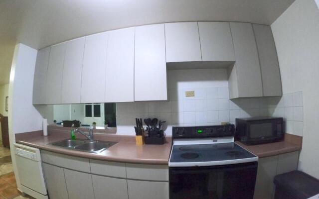 In Joyuda Beach, Apartment with Pool & Basketball Court