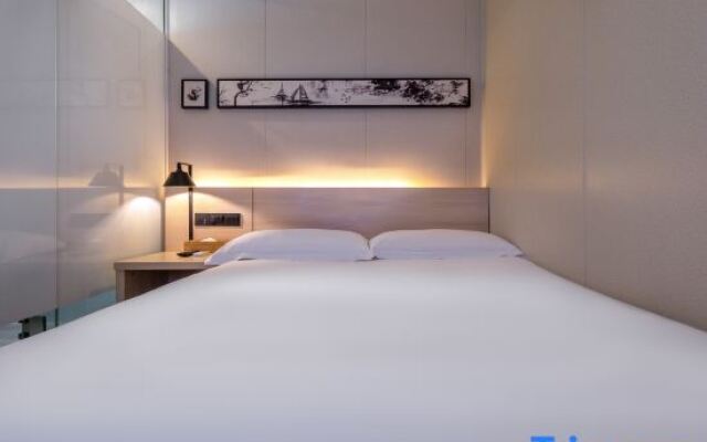 Rest Hotel (Wenzhou Liming Store)