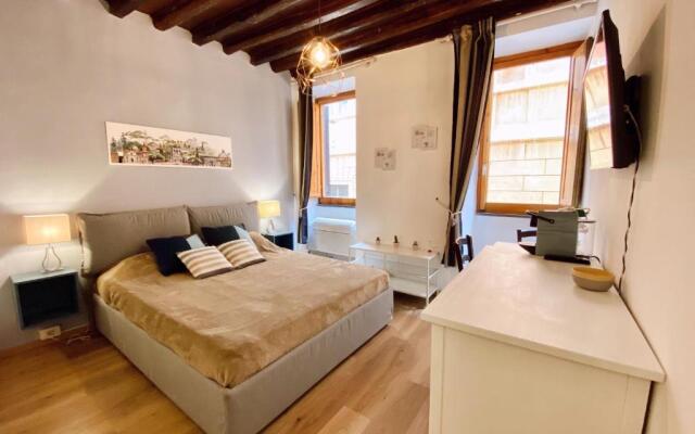 Heart of Rome Apartment