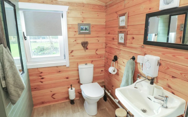 Mill Cabin Denant