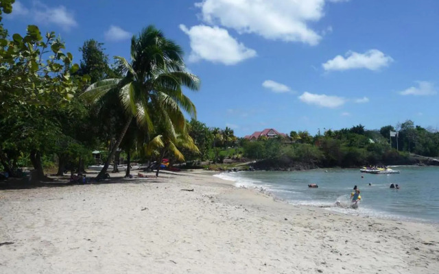 Villa with swimming pool close to the beach MQSL11