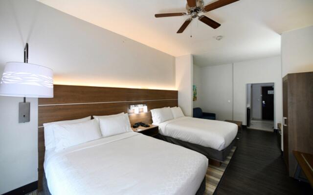 Holiday Inn Express Hotel & Suites Seguin by IHG