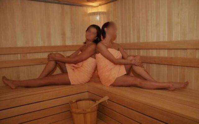Family Hotel Camellia