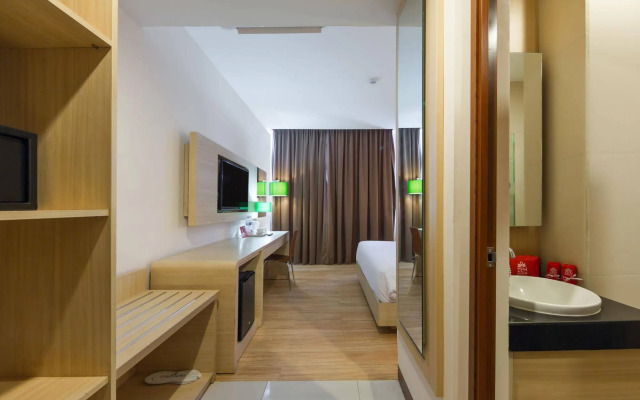 ZEN Rooms Kuta Tuban Suites