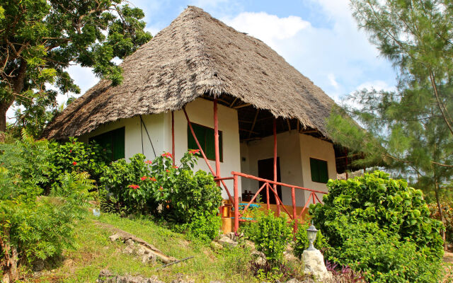 Sazani Beach Lodge