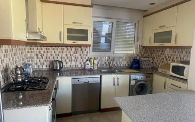 Only 5 minutes walking Konyaalti Beach 2+1 flat