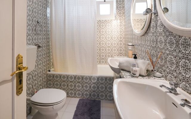 Villa in Albufeira With Private Pool