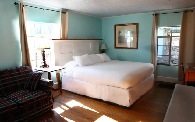 The Pines Cottages