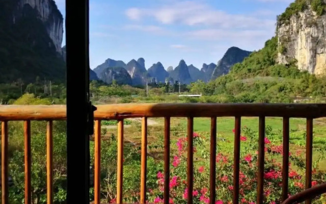 Yangshuo Pure Joy Resort