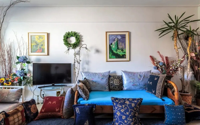 Bright Comfy Flat Near the Beach the City Center