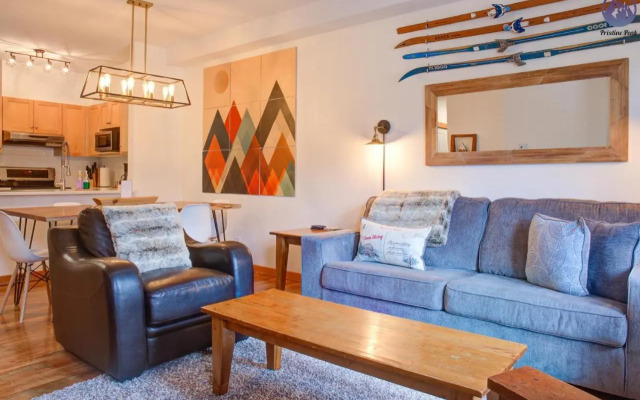 Modern Nordic 2 Bedroom Mountain View Condo