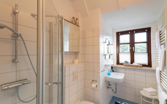 Haus Mittelstr Whg 3 OG links