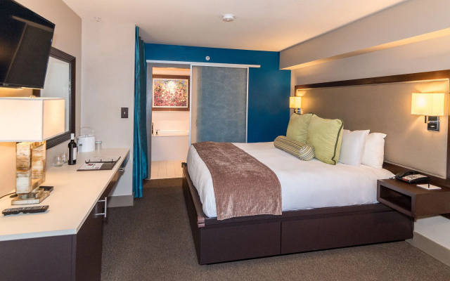 City Loft Hotel