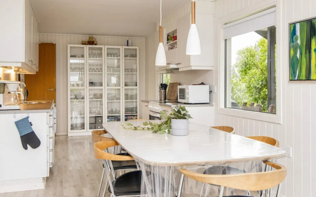 6 Person Holiday Home in Hejls
