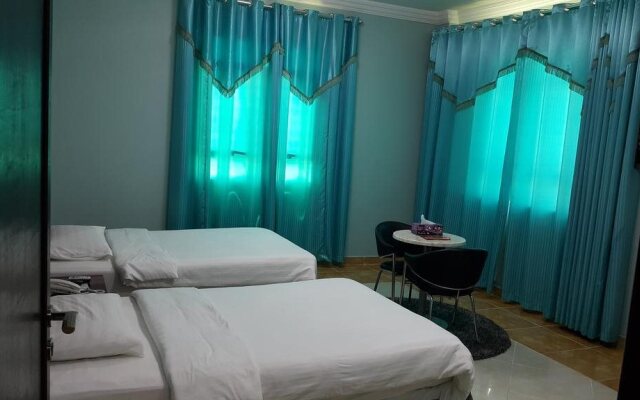 Golden Star Hotel