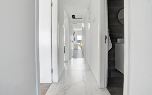 MyHome DeLux, Napa Blue 3Bed with Pool