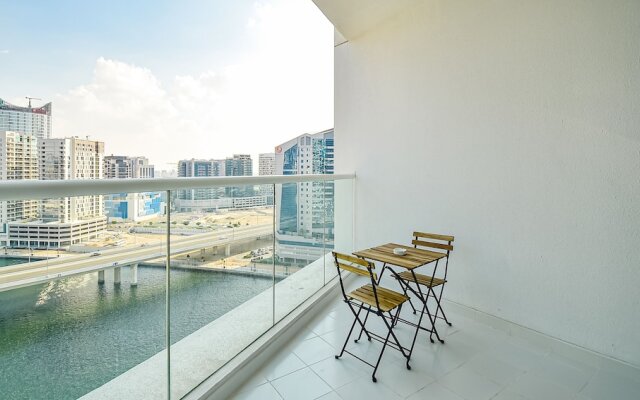 Canal View Studio Apt - Maison Prive