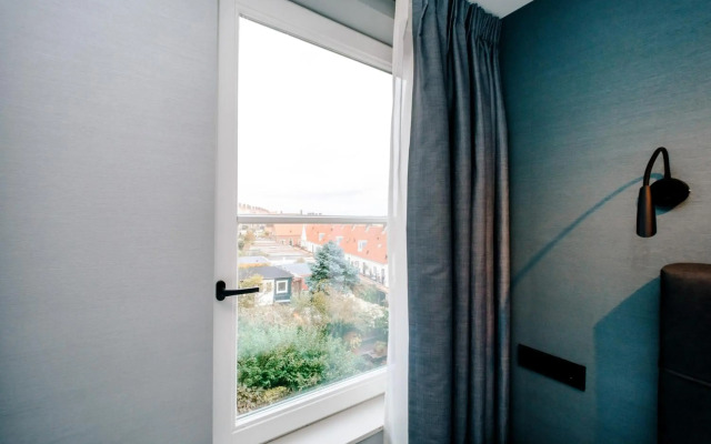 Amsterdam Beach Hotel