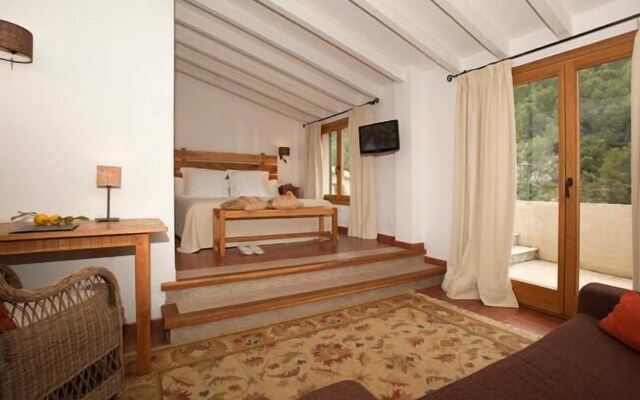 Hotel Es Port