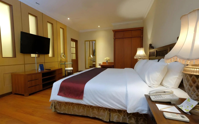 Diamond Hotel Solo
