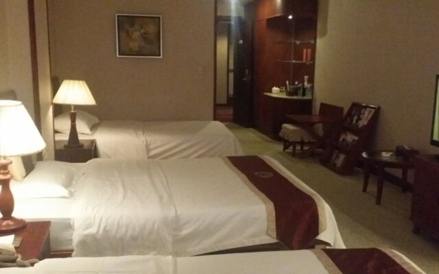 Kunming Plateau Pearl Hotel