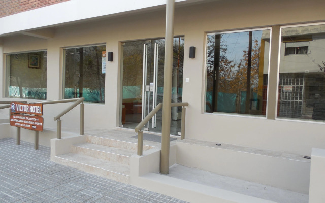 Victor Hotel