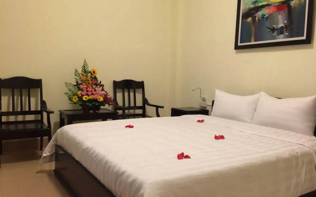Jade Hotel