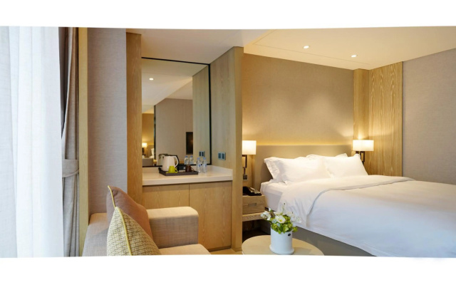 FY Hotel - Image 3