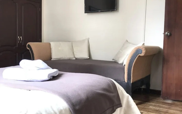 Hotel Muros Quito