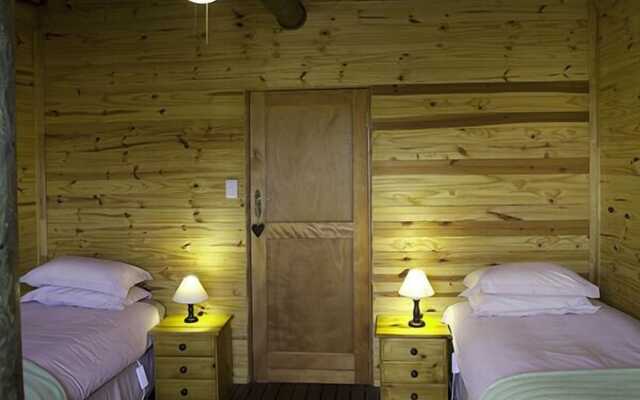 Vindoux Tree House Guest Farm & Spa