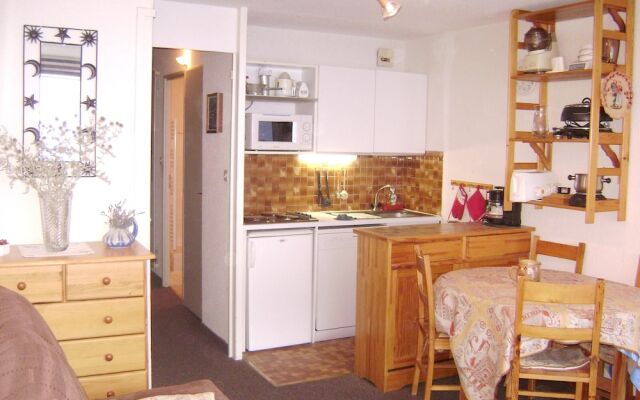 Studio in Montgenèvre, With Wonderful Mountain View, Balcony and Wifi