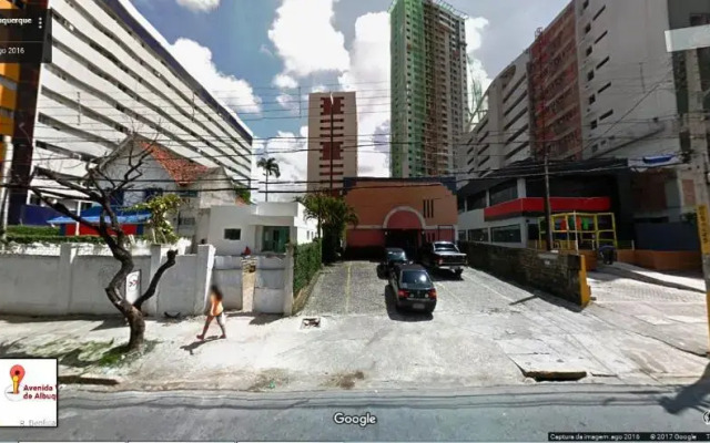 Minha Casa, Seu Hostel