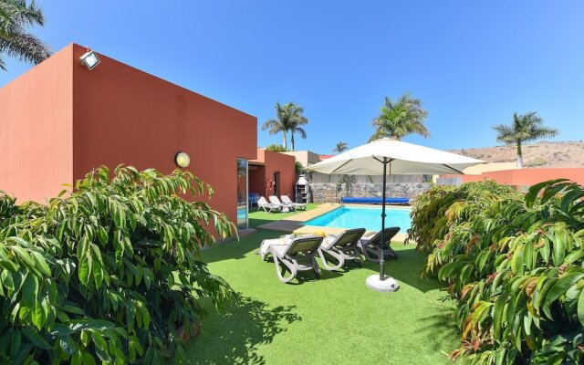 Par 4 Villa 16 Salobre Golf Holiday Rental