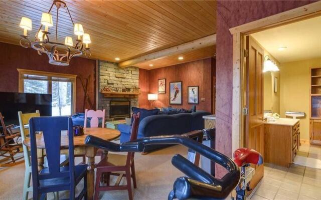 Snowdrift Cabin