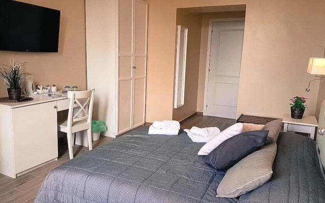 Serventi Longhi Rooms