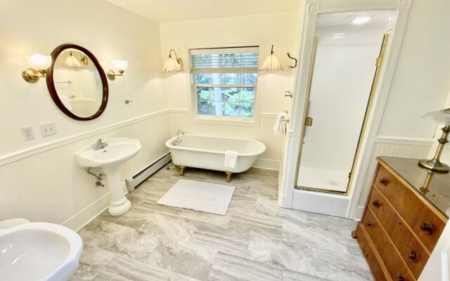 Otters Pond Bed & Breakfast