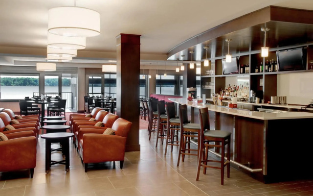 Crowne Plaza Niagara Falls NY Riverside by IHG