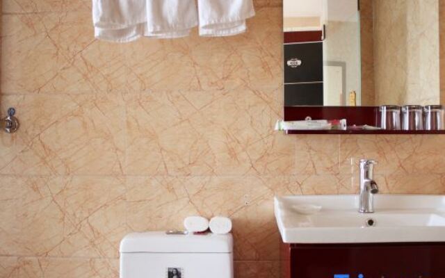 Ruilong Hotel
