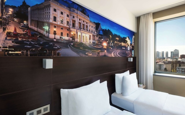 Twin room (twin beds)