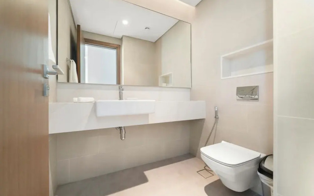 2BR M CF7B Partial Canal View