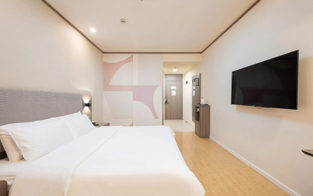 Hanting Hotel Shanghai Jufeng Road Metro Station
