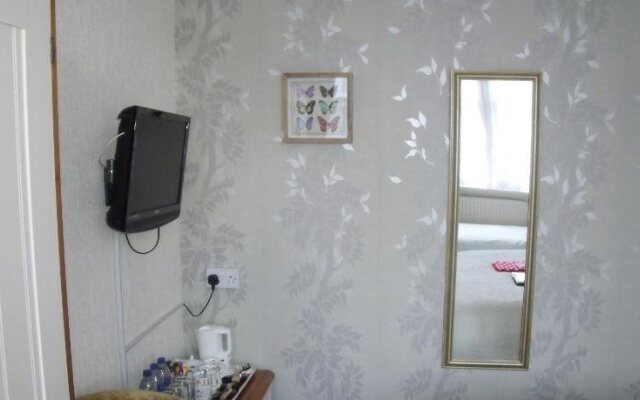 Southcroft Hotel - Guest House