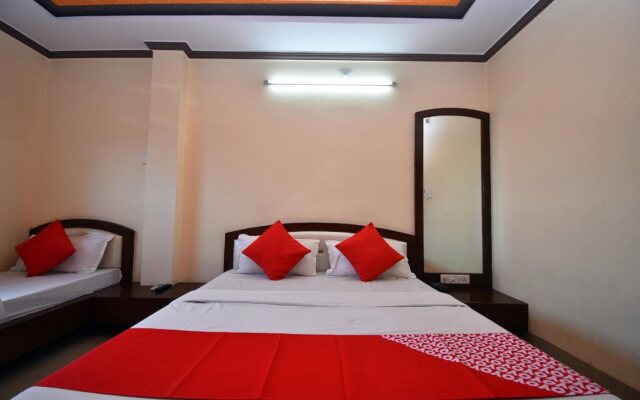 Hotel Shri Dev