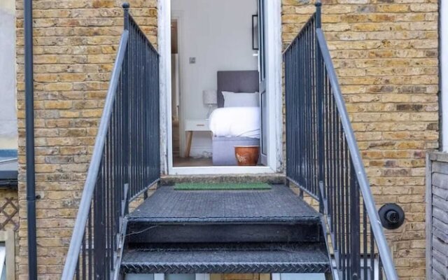 Gorgeous, Newly Renovated 1 Bedroom in Balham With Garden