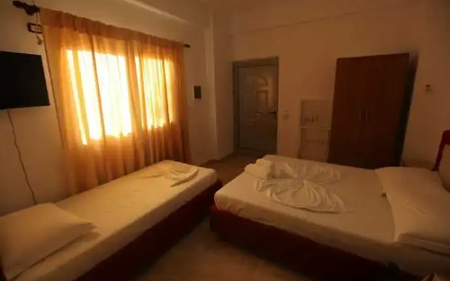 Esmerald Hotel