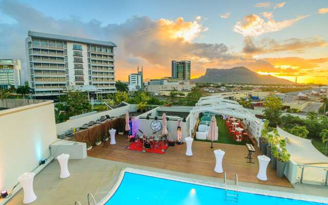 Hennessy Park Hotel