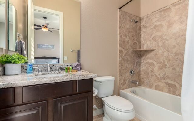 Athena 4 Bedroom Home by RedAwning