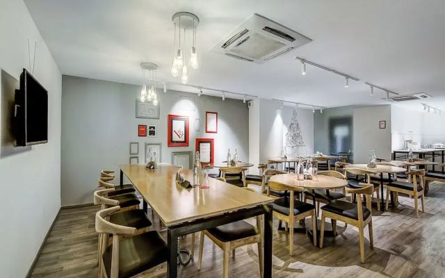 OYO Townhouse 034 -Halcyon Hitech City Road