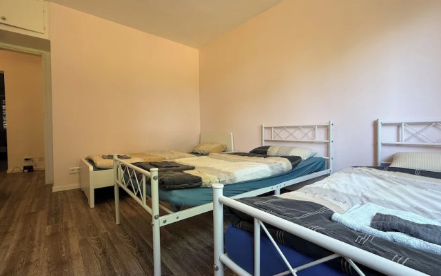 Three Bedroom Comfort Apartment Maintal